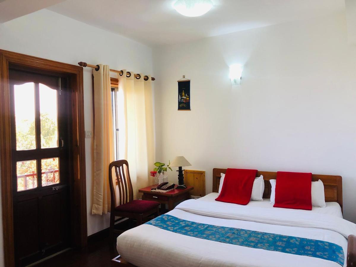 Kathmandu View Hotel Bagian luar foto
