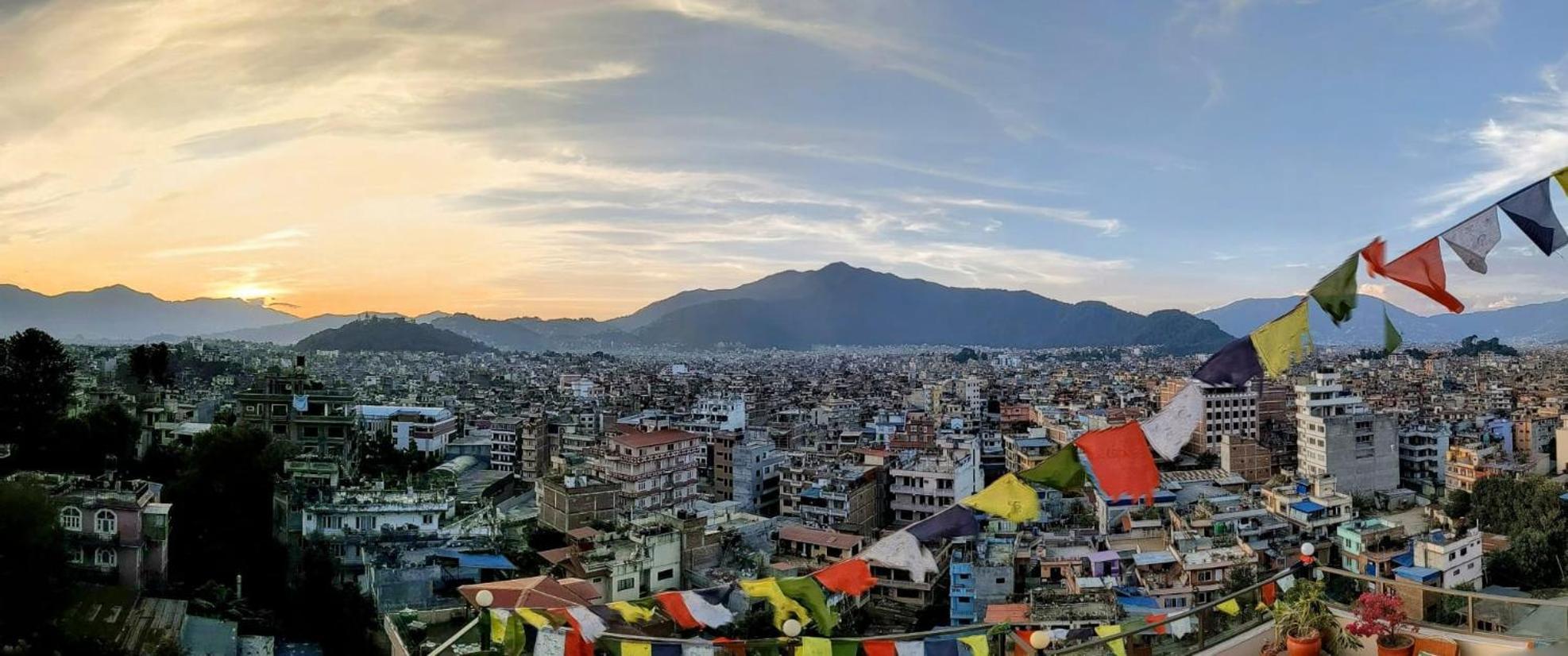 Kathmandu View Hotel Bagian luar foto