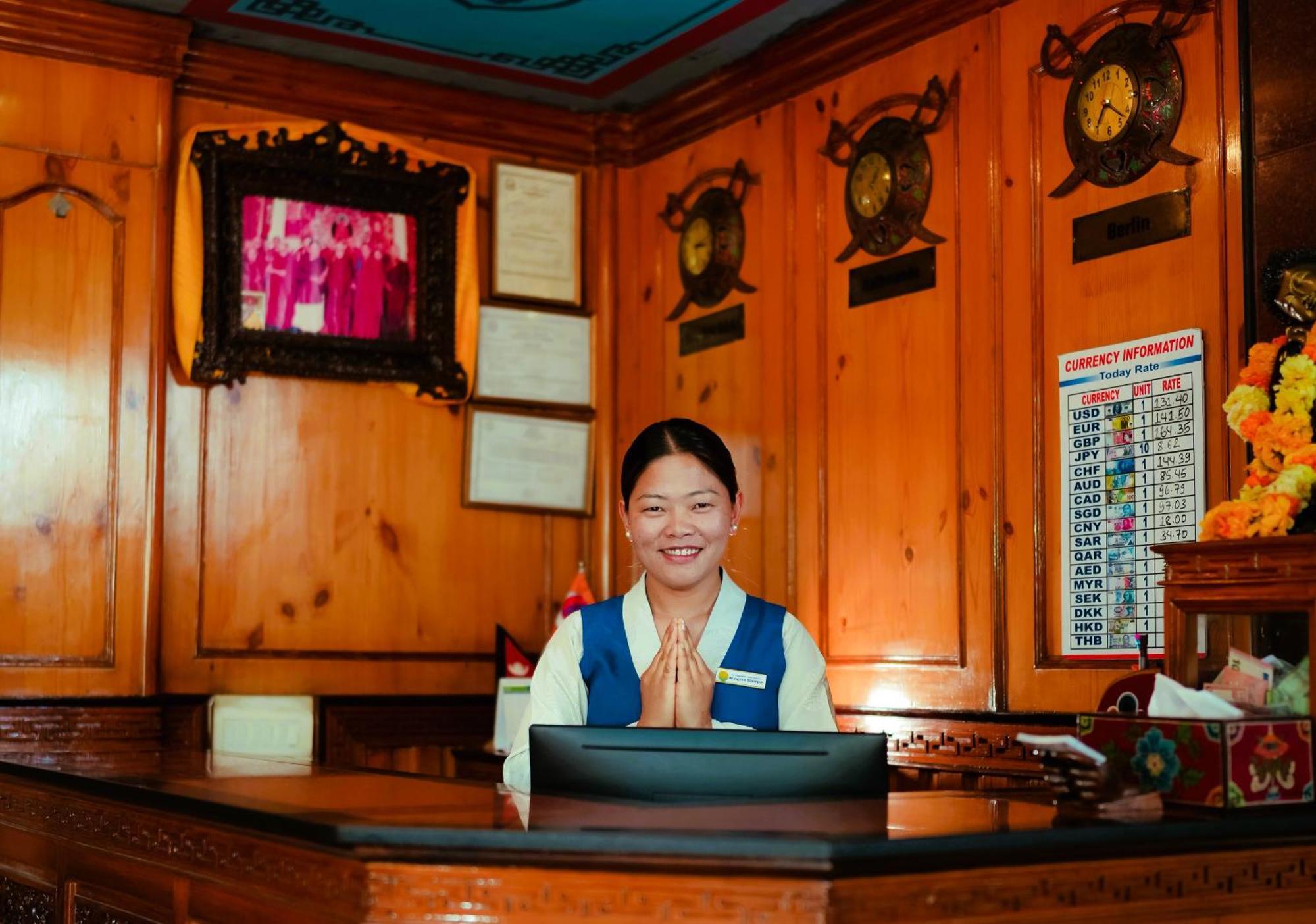 Kathmandu View Hotel Bagian luar foto